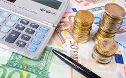 Предложение ссуды между серьезными людьми.
